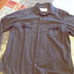 Men’s casual shirt